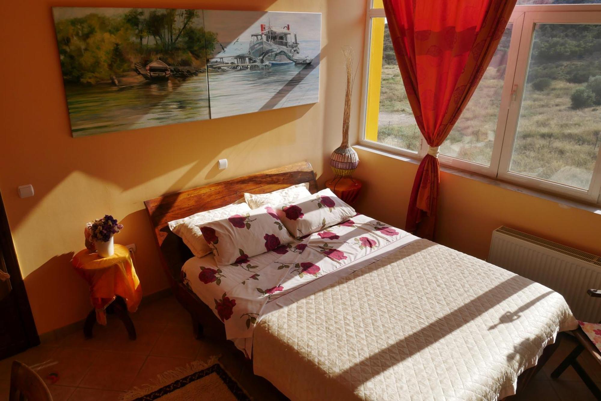 Bed and Breakfast Casa Di Luce Agia Marina  Exterior foto